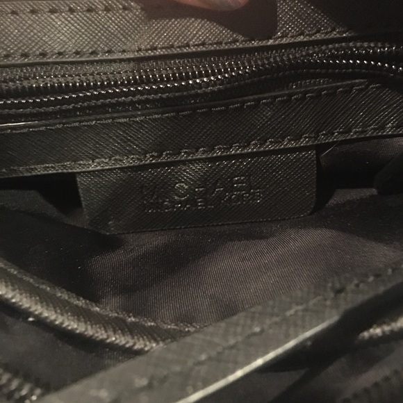 Michael Kors handbag 👜 - Picture 2 of 5